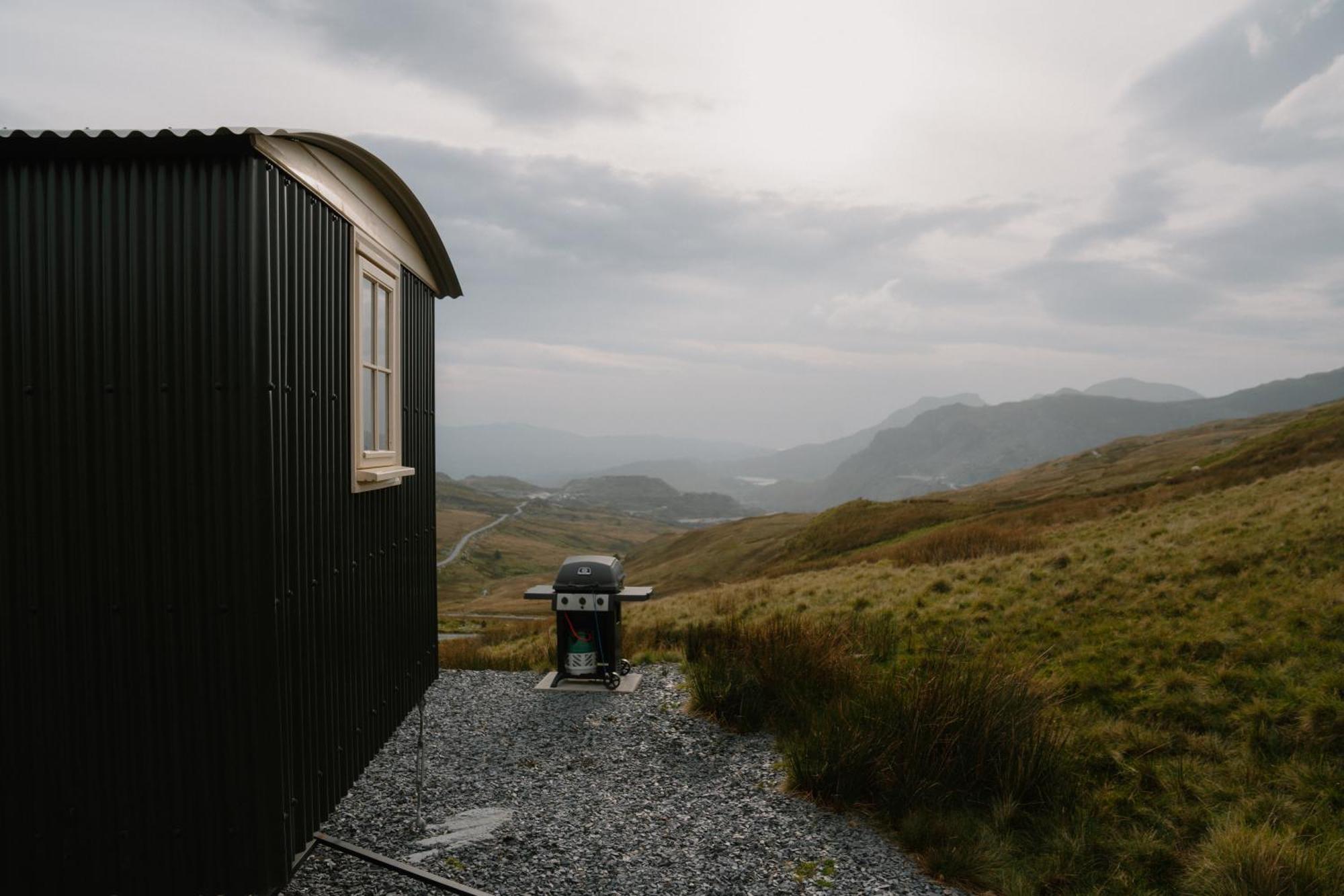 Hotel Barlwyd Glamping Blaenau Ffestiniog Exterior foto